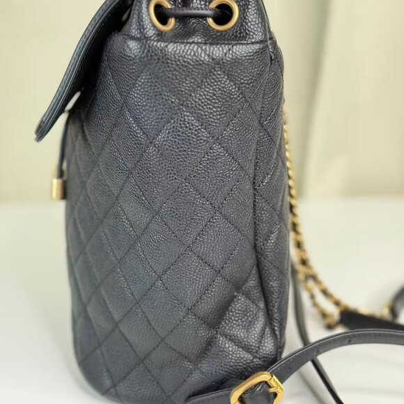 Chanel Black Caviar Filigree Backpack with Gold Accents & Quilted Design - Picture 2 of 9